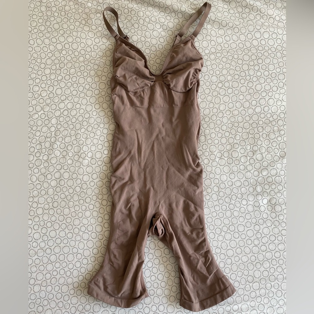 SKIMS Mid Thigh Sculpting Bodysuit